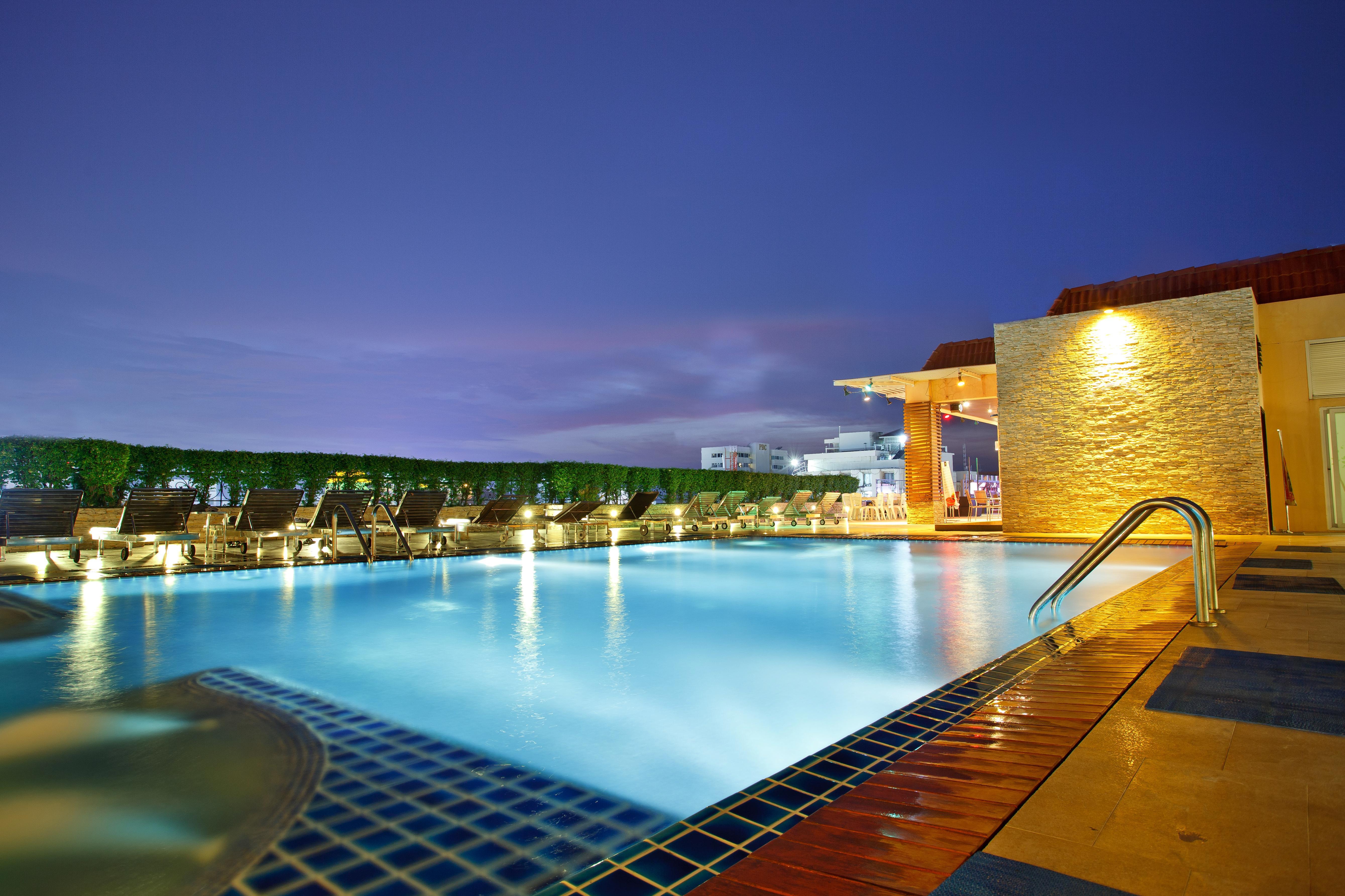 Intimate Hotel Pattaya - Sha Extra Plus Dış mekan fotoğraf